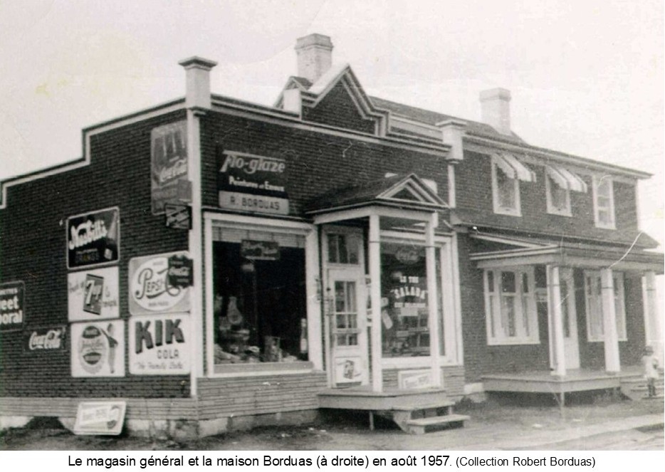 Le_magasin_general_Borduas_en_aout_1957.jpg (138 KB)