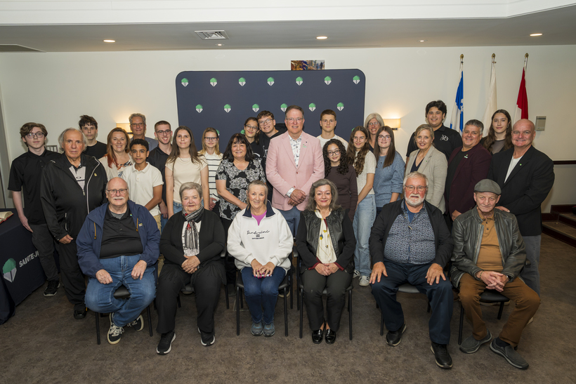 Le conseil municipal de Sainte-Julie reconnaît l’engagement et les accomplissements de citoyens julievillois