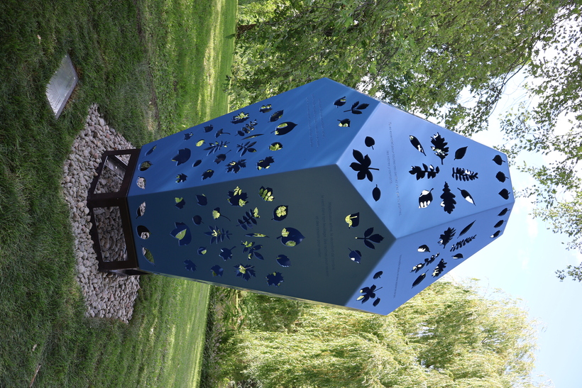 L’œuvre d’art public Veiller sur eux finaliste pour un prix Les Arts et la Ville