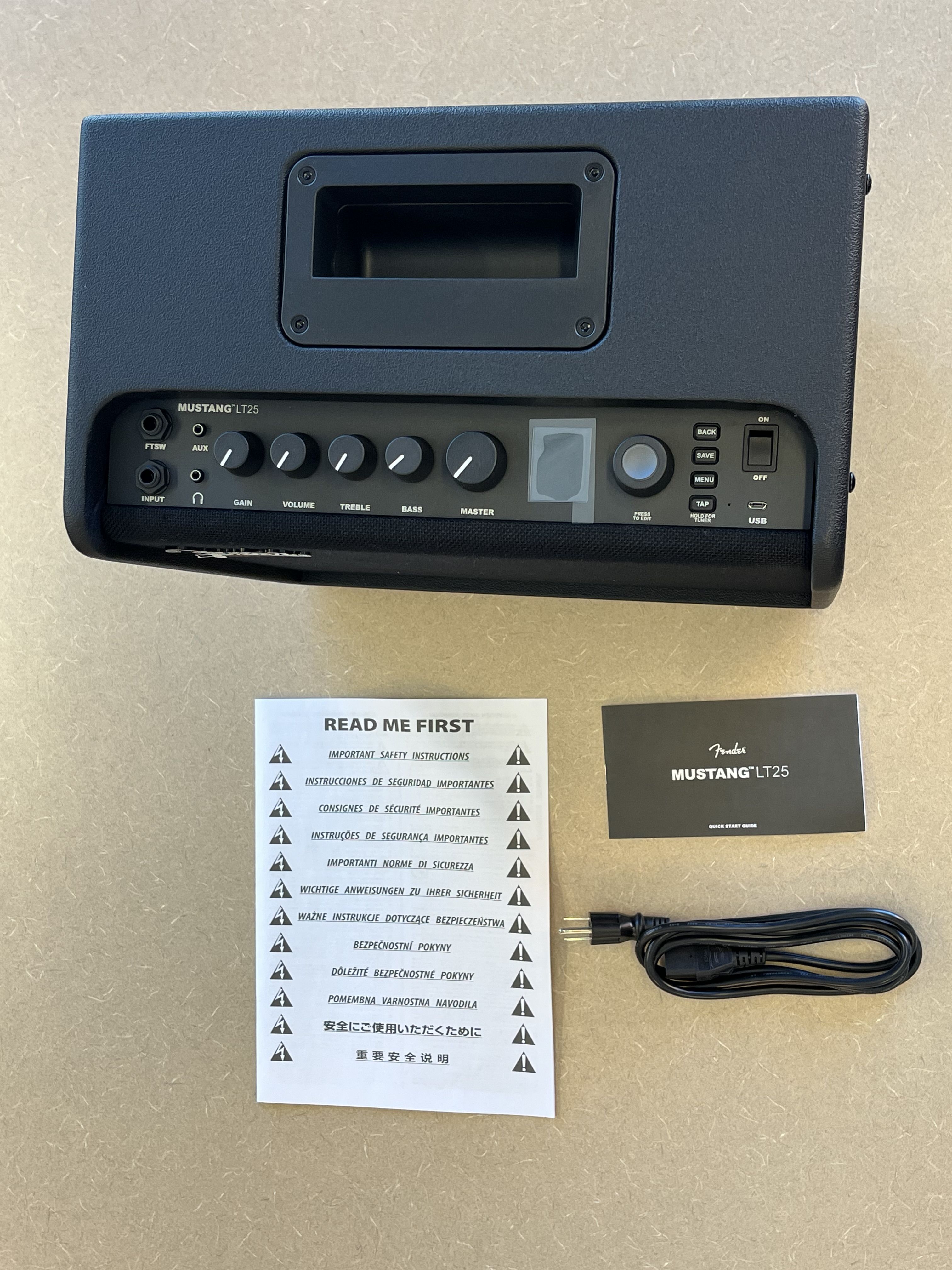 Guitare_electrique_2.jpg (1.43 MB)