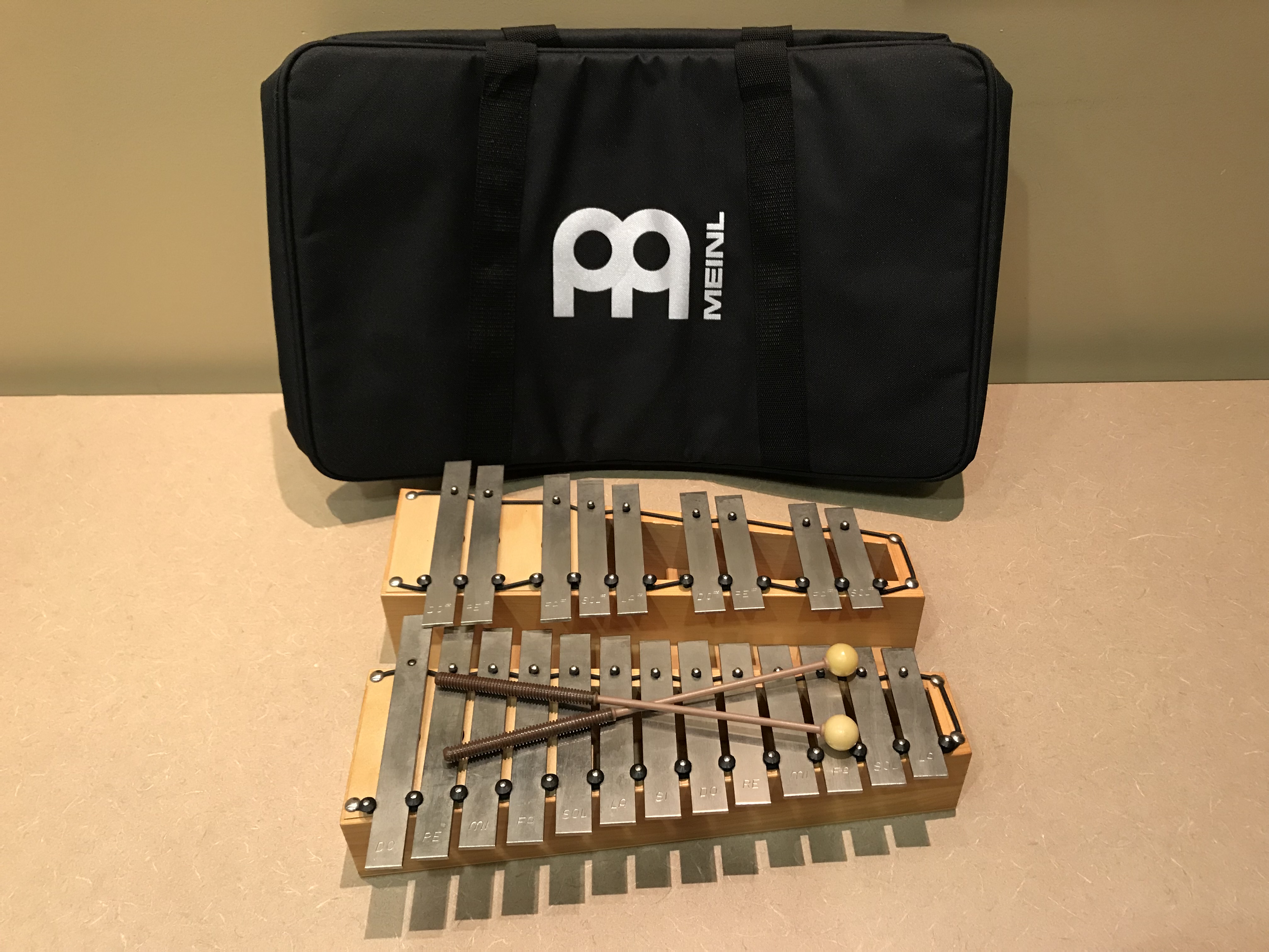 Xylophone.JPG (3.04 MB)